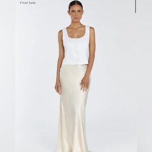 Dissh white linen vest